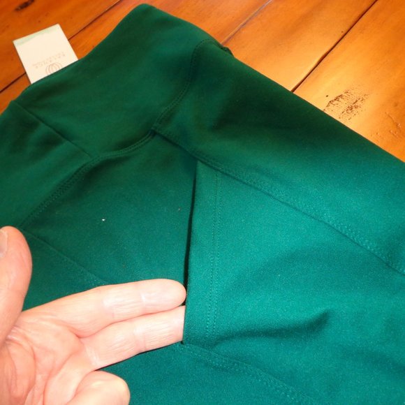 FIRM NWT Balance Collection Dry-wik Cropped Leggings Hunter Green S - Picture 10 of 16